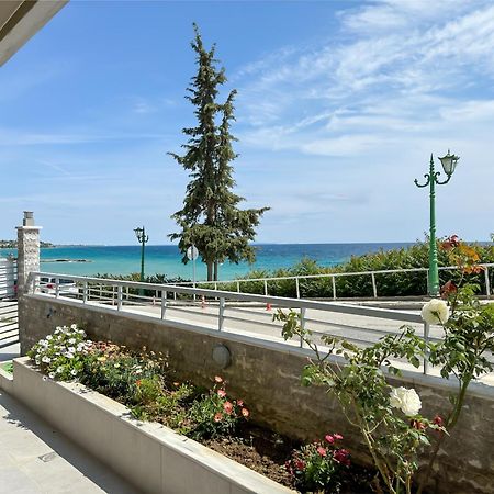 Blue Horizon 6 Apartment Nea Kallikrateia Bagian luar foto