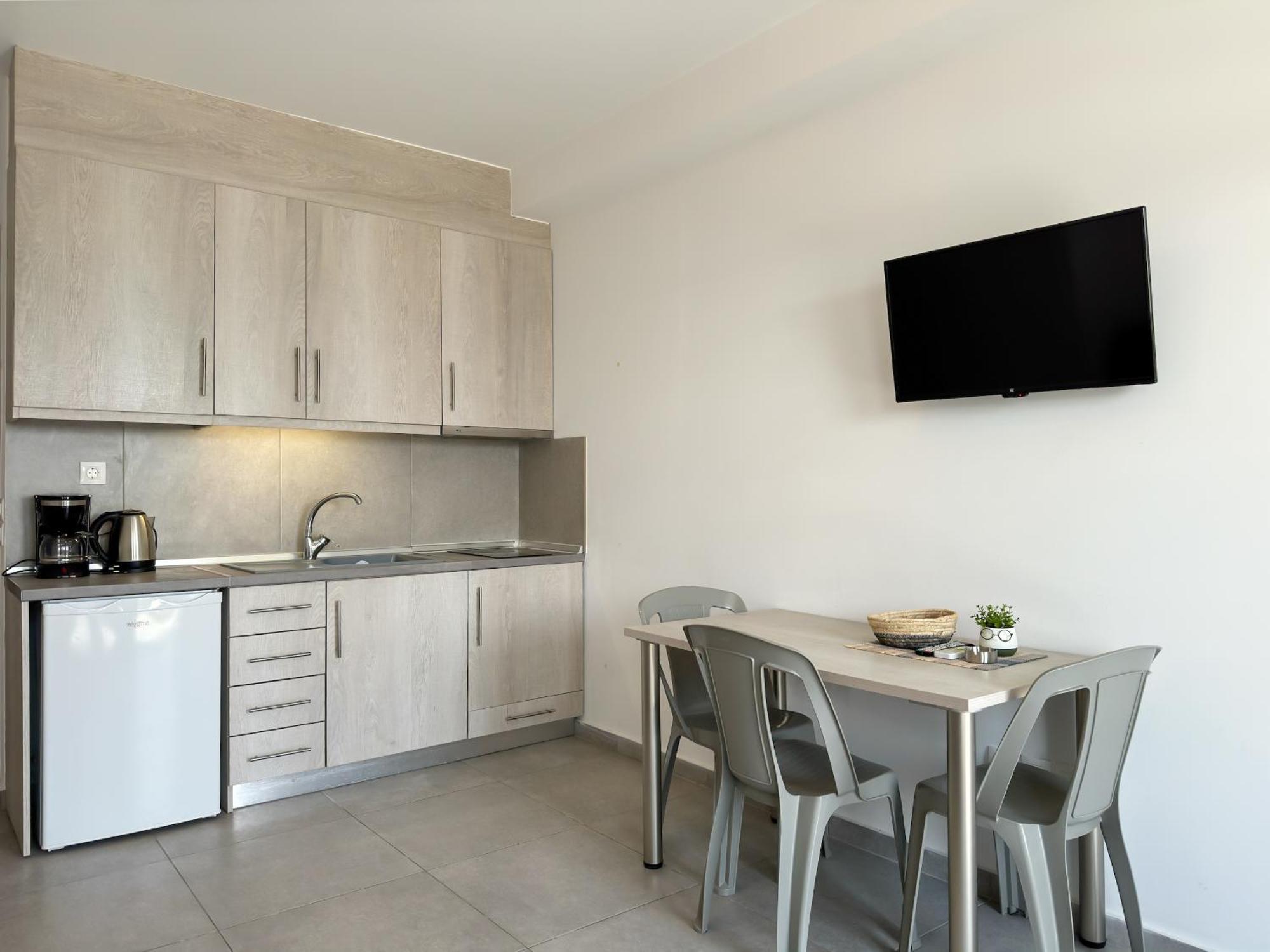 Blue Horizon 6 Apartment Nea Kallikrateia Bagian luar foto